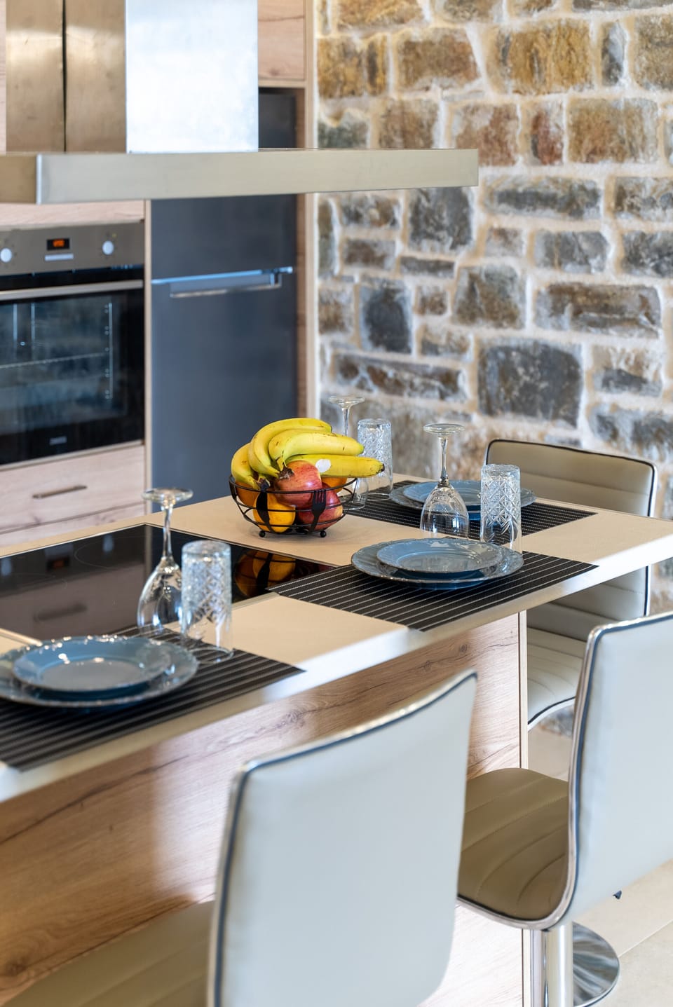Fully equipped kitchen area