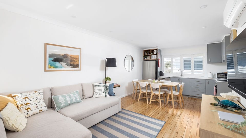 Lounge/Dining/Kitchen - upstairs