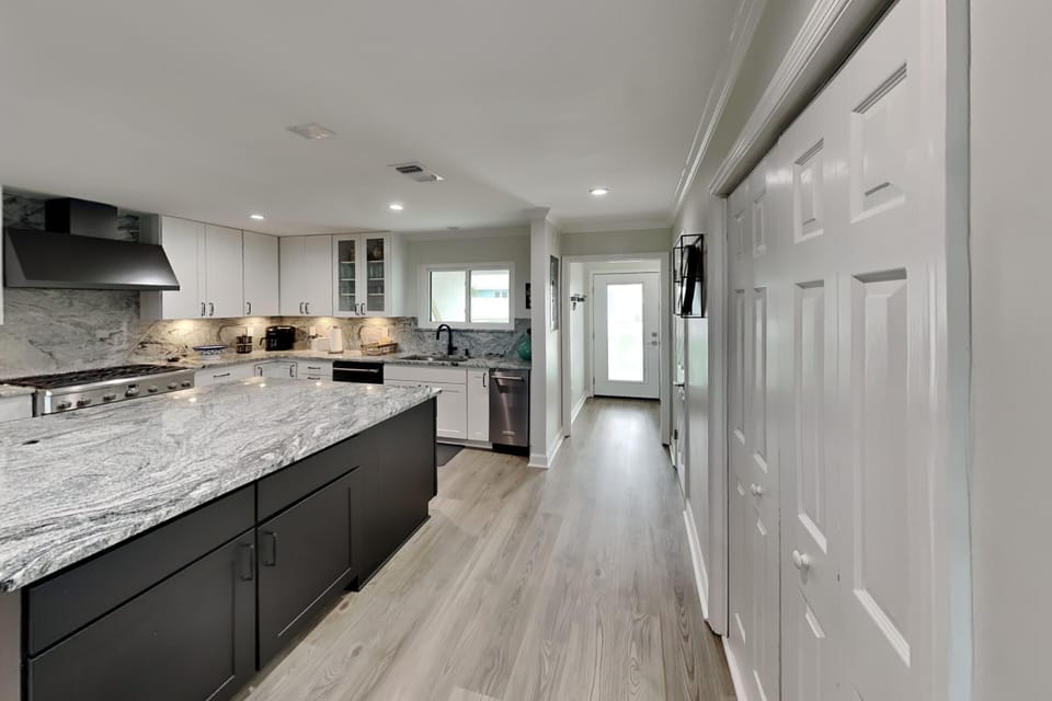 Kitchen with Large Center Island
