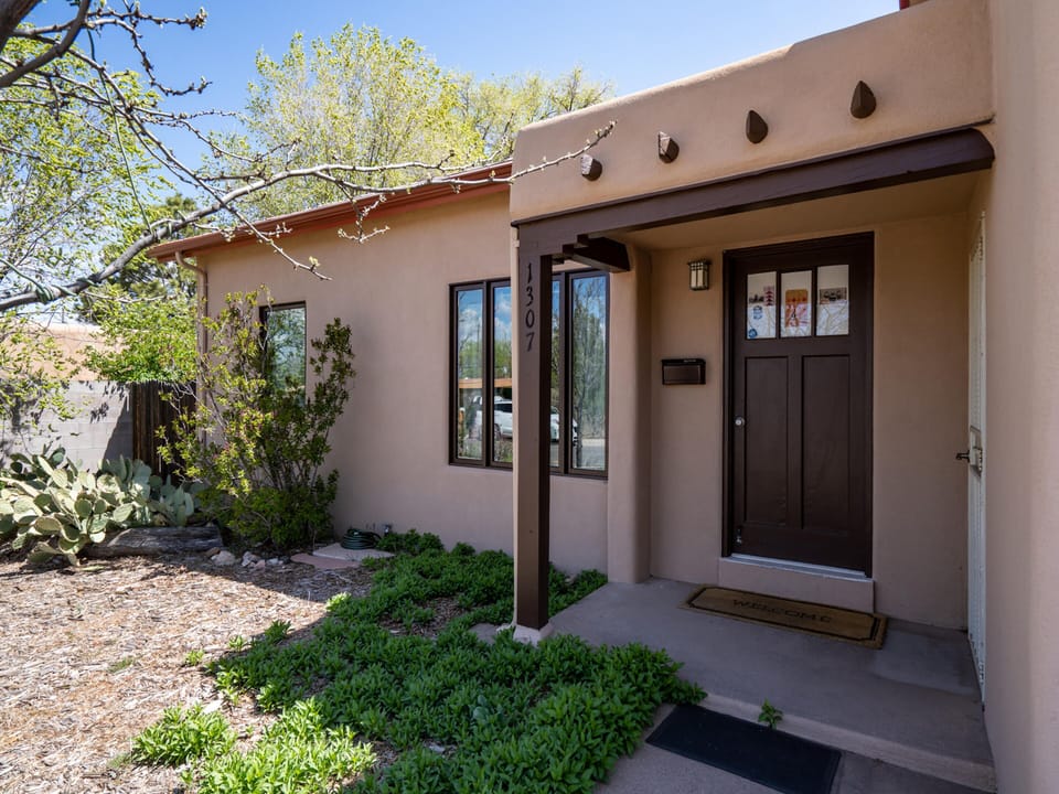 House (2 Bedrooms) | Property amenity