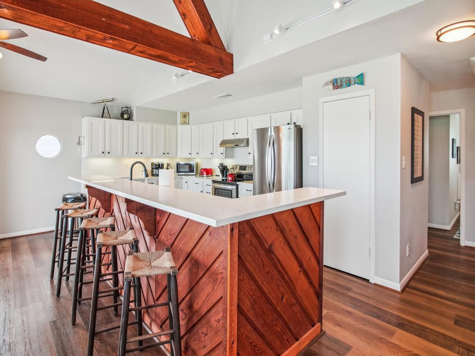 House, Multiple Beds, Patio, Ocean View | Private kitchen | Fridge, microwave, oven, stovetop