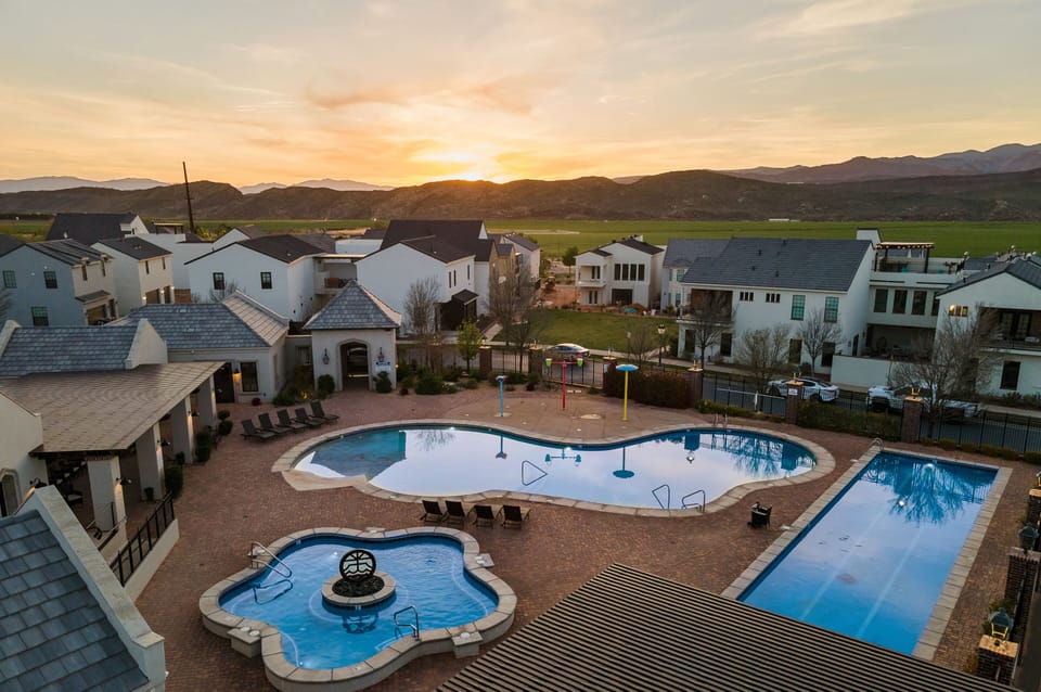 House, 3 Bedrooms | Pool