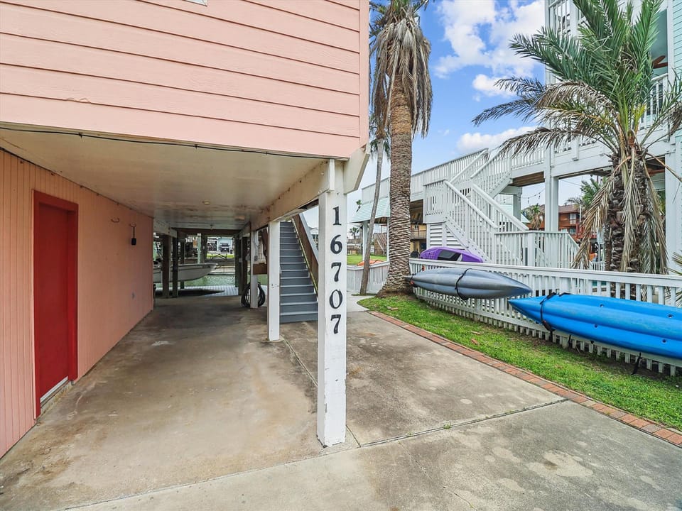 House (2 Bedrooms) | Property amenity