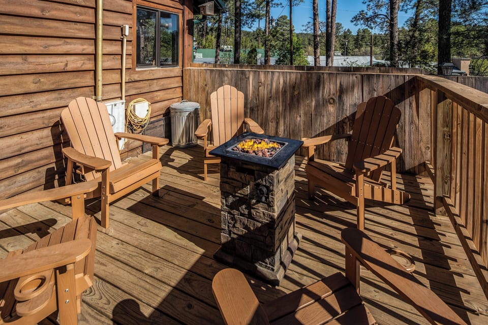 Studio (3 Bedrooms) | Property amenity