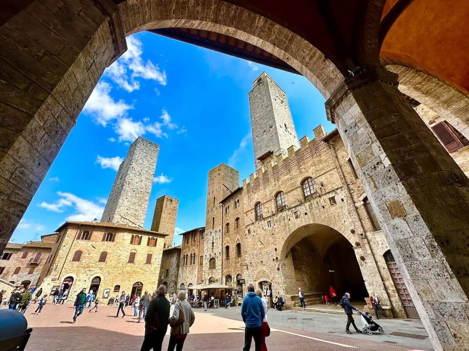 Piazza del duomo close walk from our place