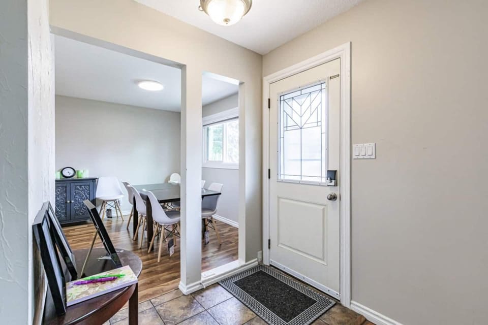 Invite guests directly into the Dining room