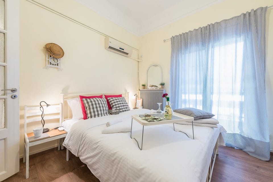 Stylish 1BR Retreat in Central Athens Apartment in Athens