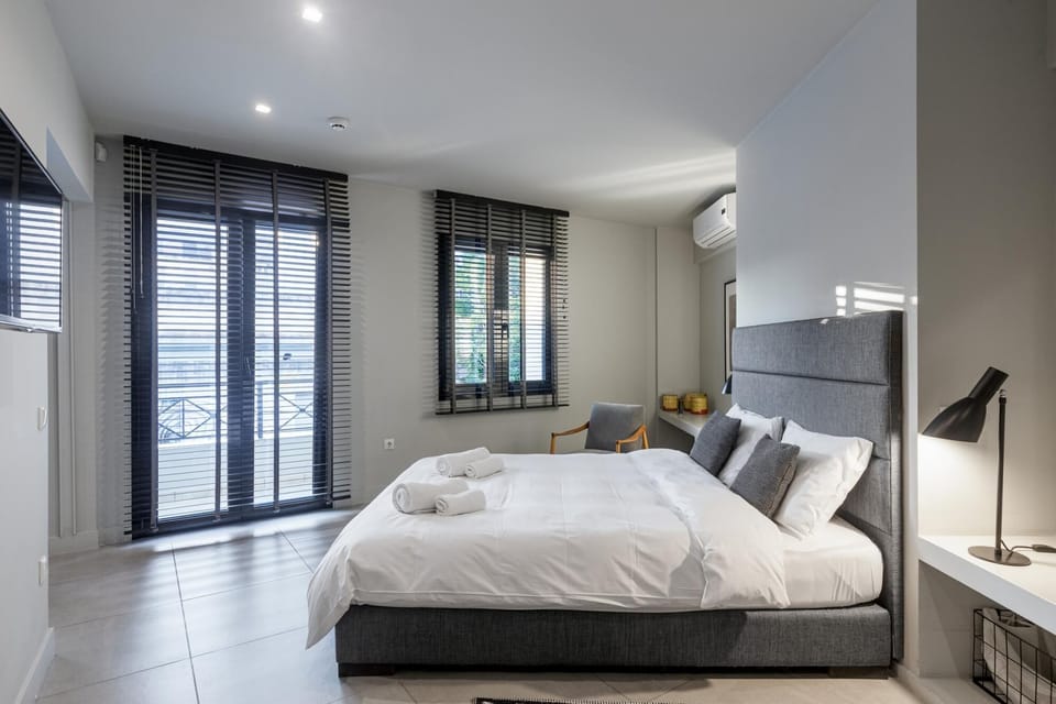 Superb Central Athens Suite With Rooftop Perfect for 5 Guests 85sqm Apartment in Athens