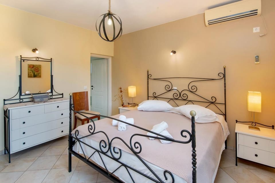 House, Smoking | 3 bedrooms, soundproofing