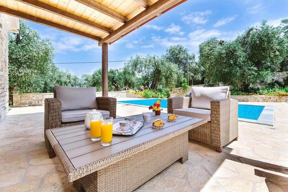 House, Smoking | 2 bedrooms