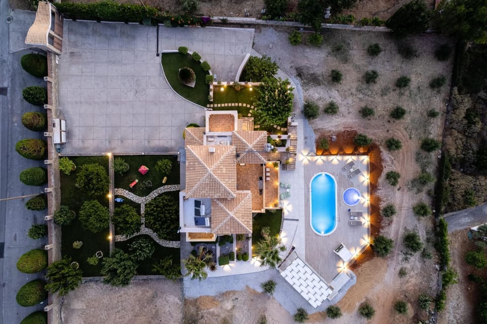 House | 6 bedrooms, soundproofing