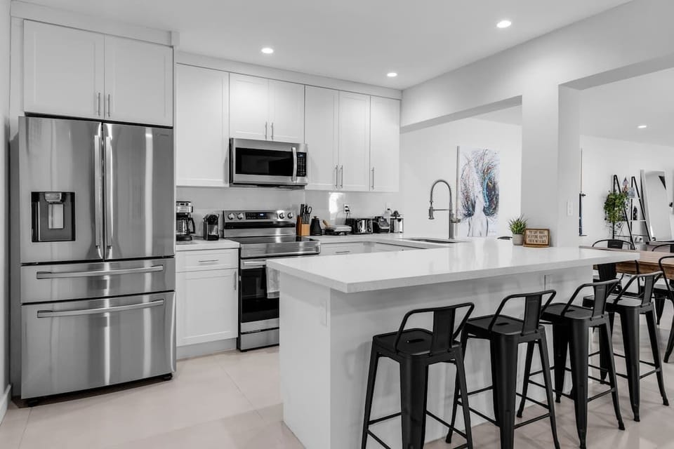 Fully equipped open kitchen