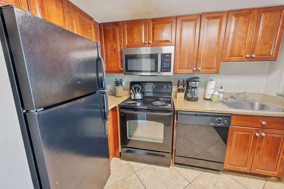 Large Kitchen Area