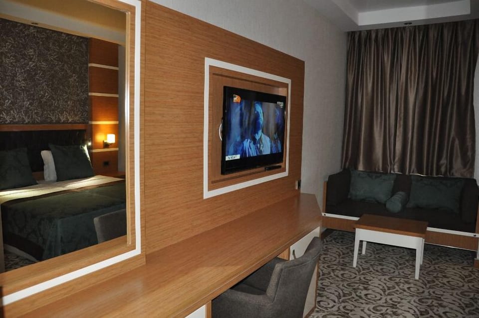 Standard Room | Living area | LCD TV