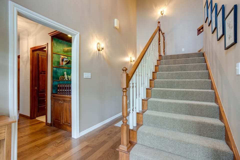 Full Bathroom | 1st Floor