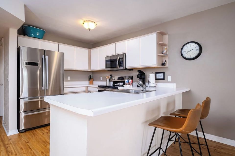 Kitchen Island for Quick Coffee Breaks