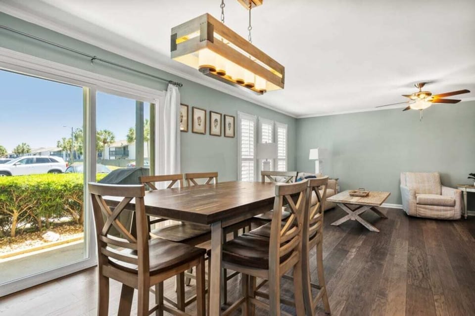 Dining room table. Seats 6.