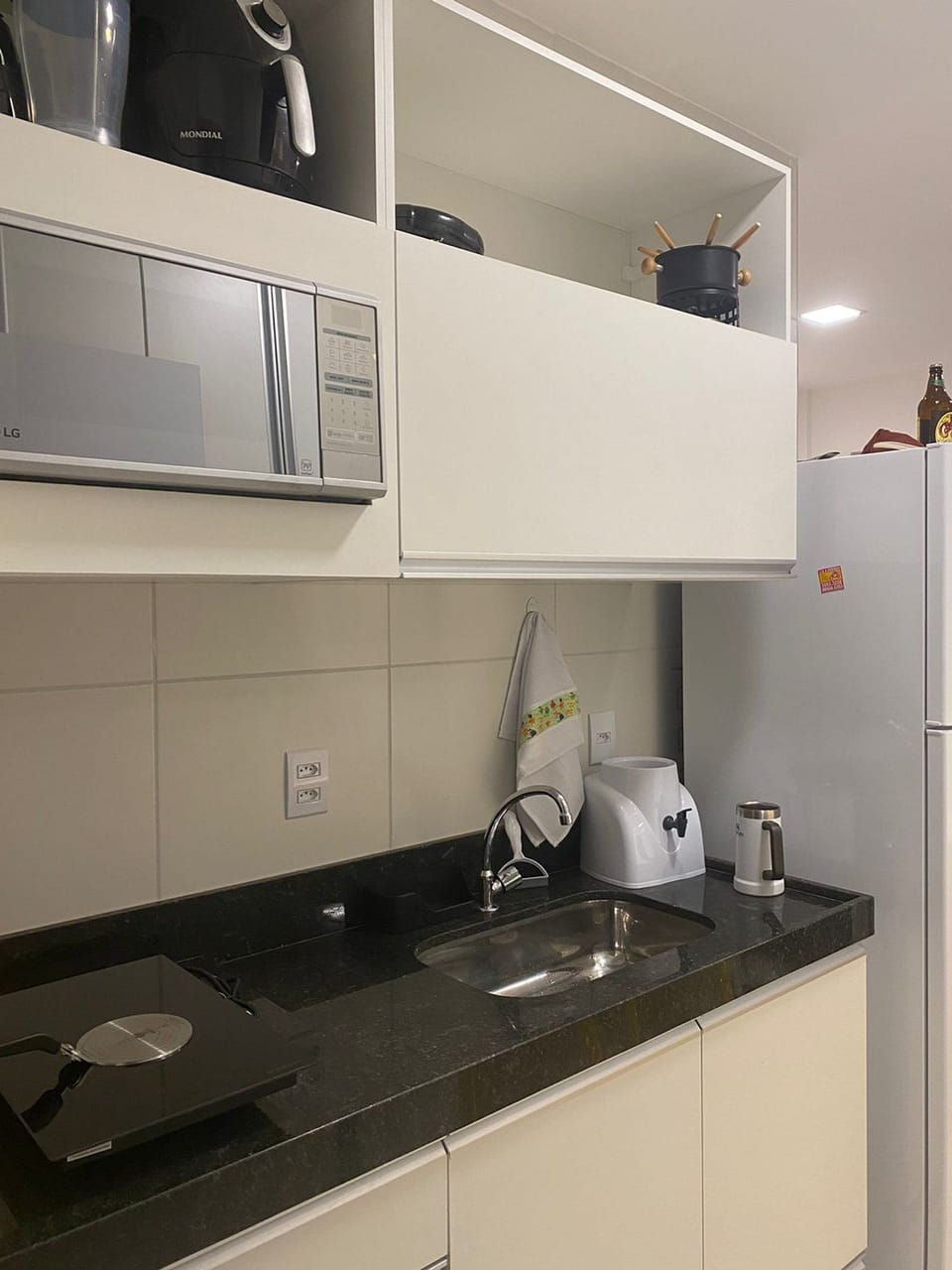 Espresso maker, toaster
