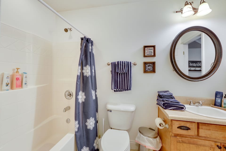Charming Abbeville Home w/ Private Boat Dock! Cottage in Alabama
