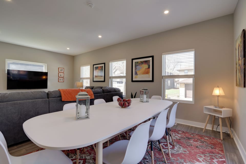 House (5 Bedrooms) | Interior