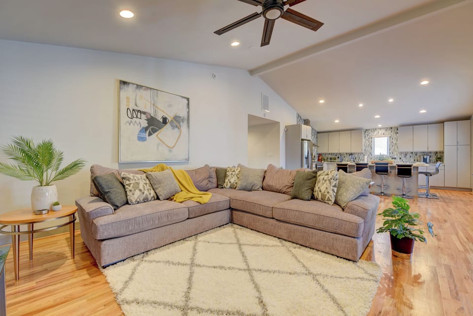 House (3 Bedrooms) | Interior