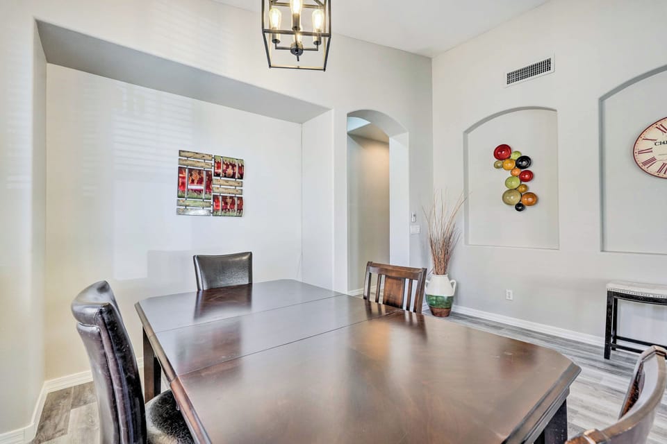 House (4 Bedrooms) | Interior