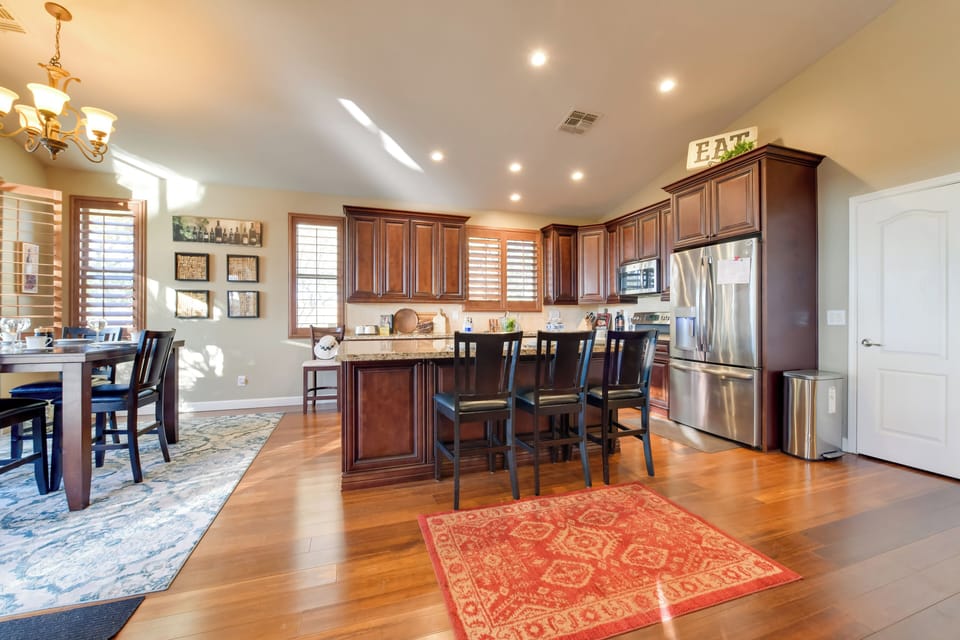 House (4 Bedrooms) | Interior