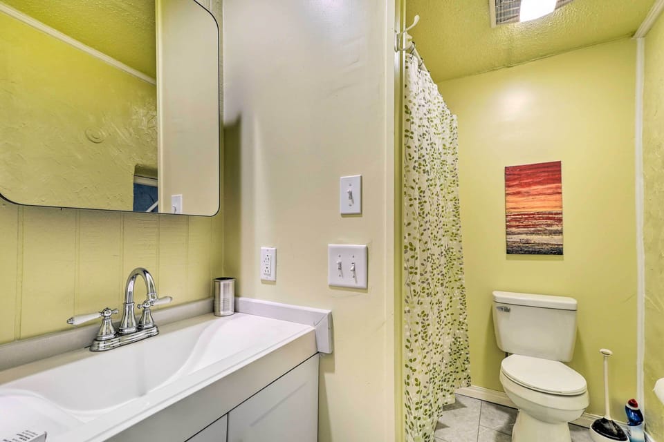 Johnson City Vacation Rental: 1 Block to Etsu Cottage in Johnson City