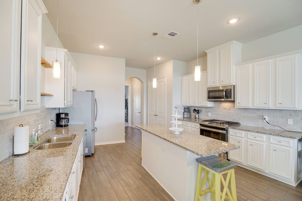 House (3 Bedrooms) | Interior