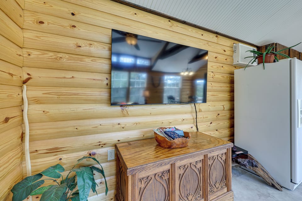 House (1 Bedroom) | Interior