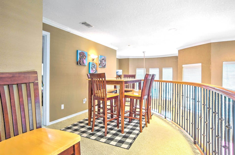 House (4 Bedrooms) | Interior