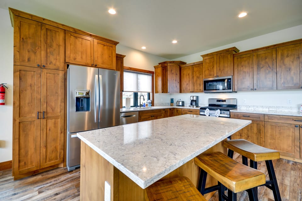House (4 Bedrooms) | Interior