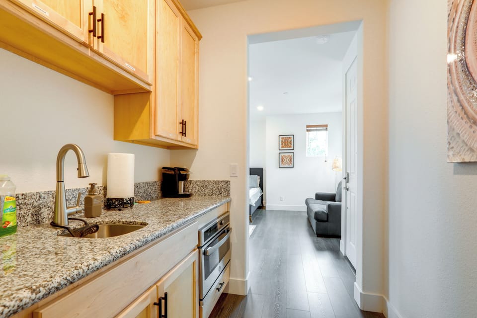 Apartment (0 Bedroom) | Interior