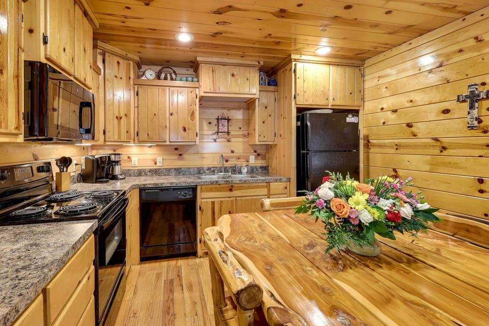 House (2 Bedrooms) | Interior