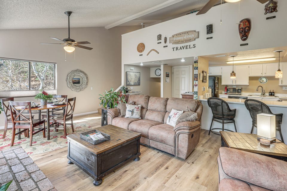 Apartment (2 Bedrooms) | Front of property