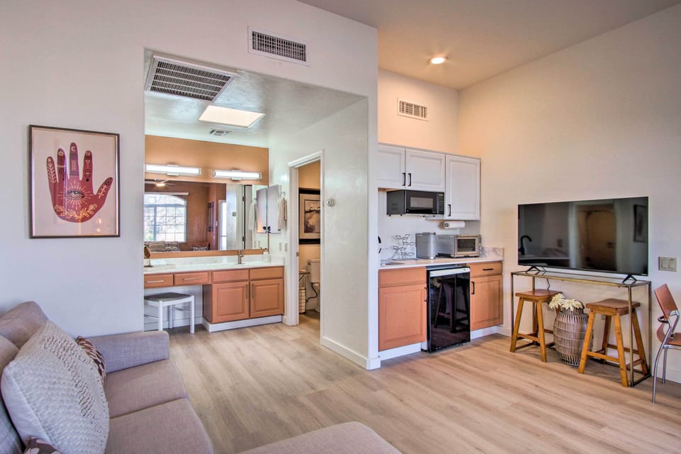 Apartment (0 Bedroom) | Front of property