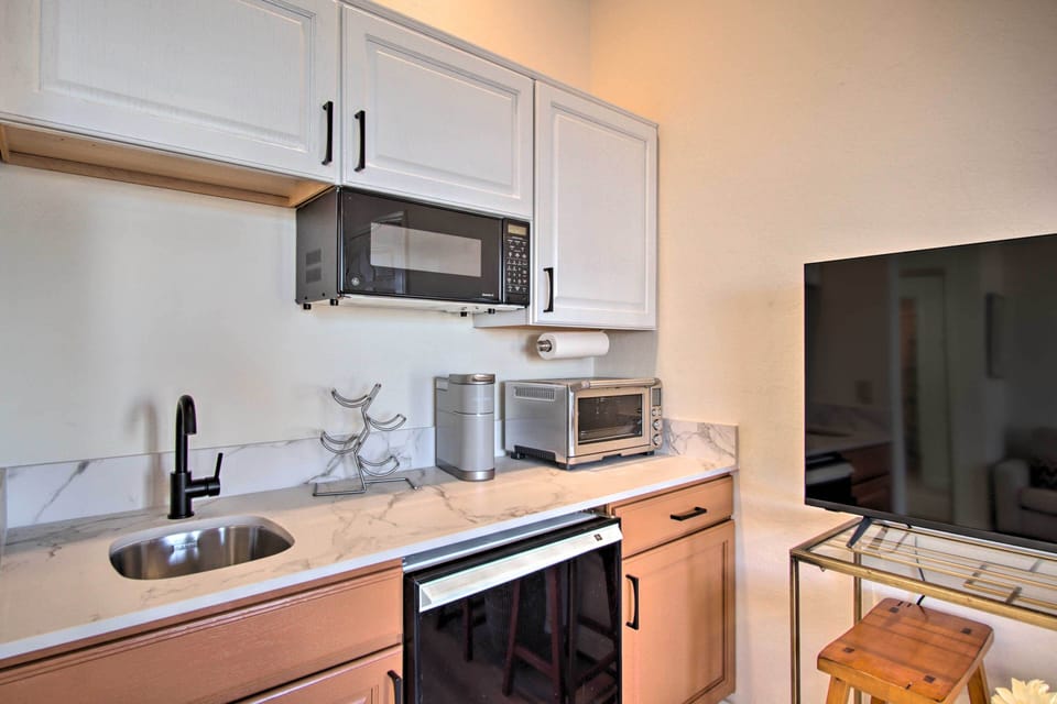 Apartment (0 Bedroom) | Interior