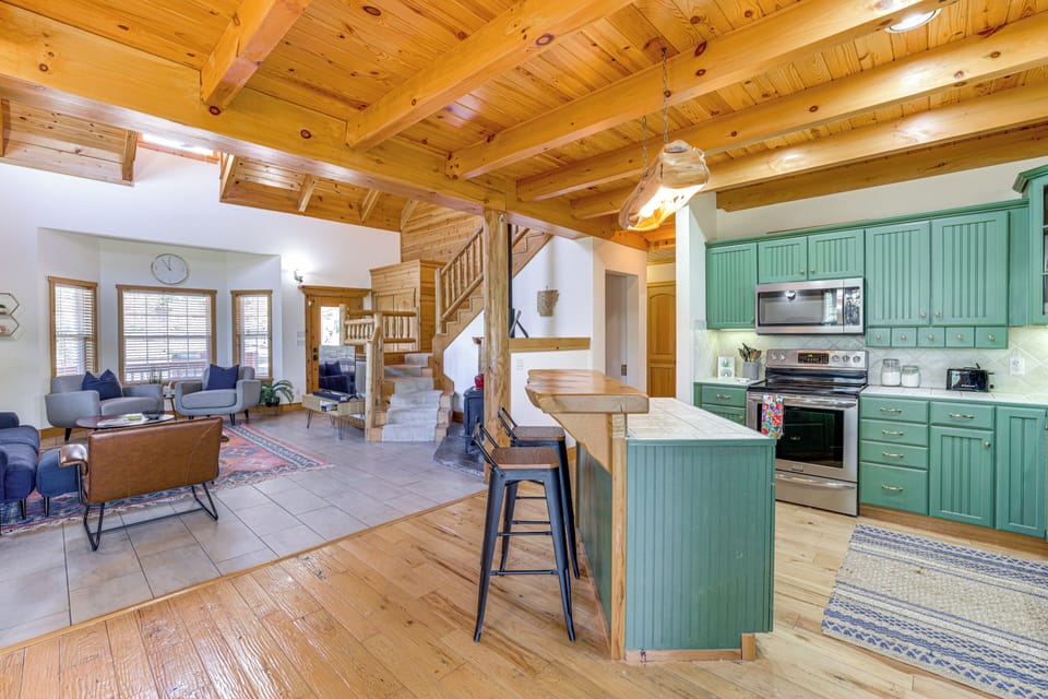 House (4 Bedrooms) | Interior