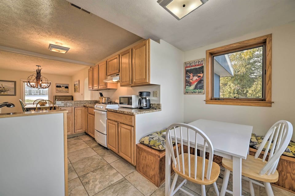 Cottage (2 Bedrooms) | Interior