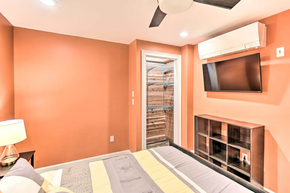 House (5 Bedrooms) | Interior