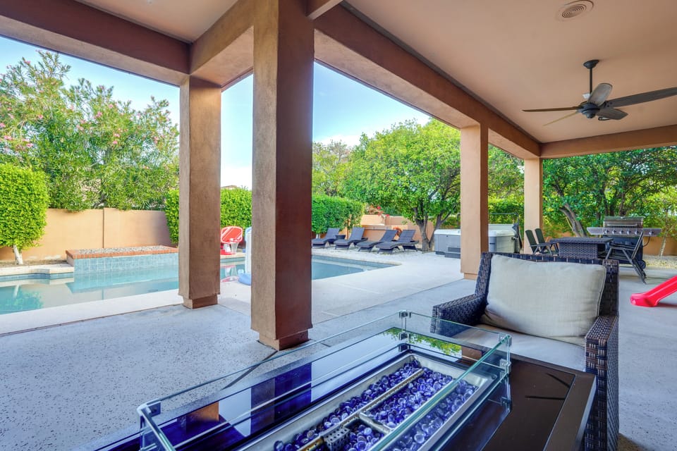 House (5 Bedrooms) | Interior