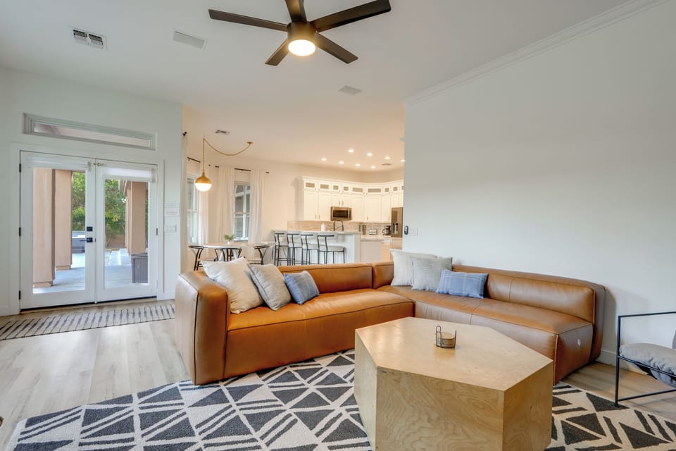House (5 Bedrooms) | Interior