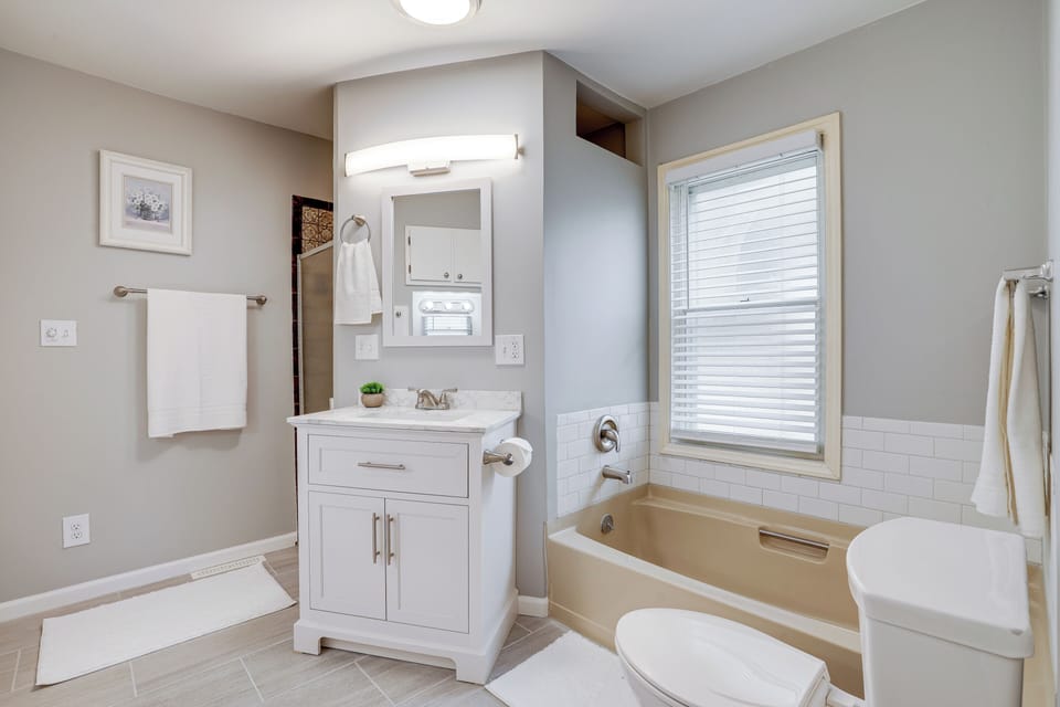Spacious Minneapolis Home Rental: 8 Mi to Downtown Cottage in Richfield