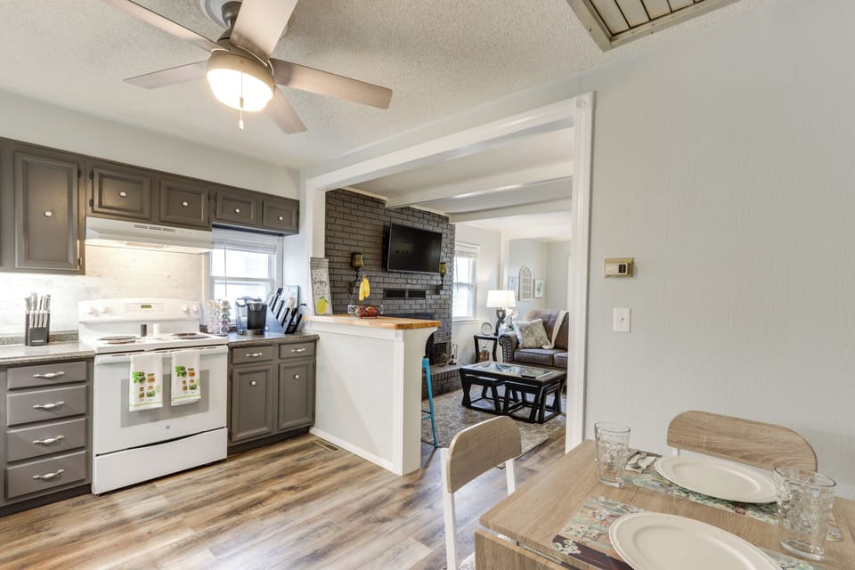House (2 Bedrooms) | Interior
