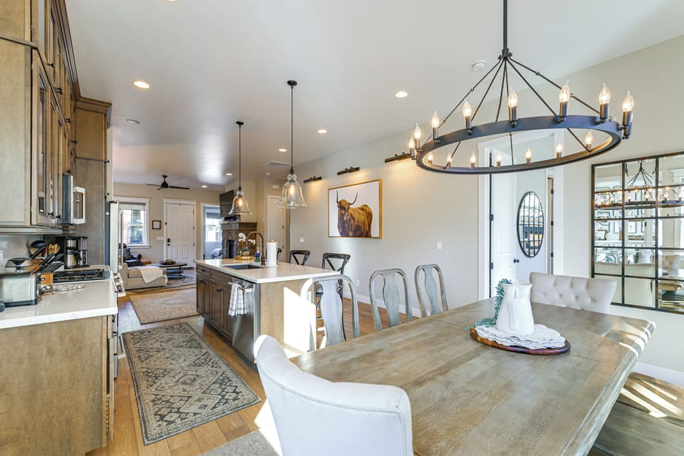 House (4 Bedrooms) | Interior