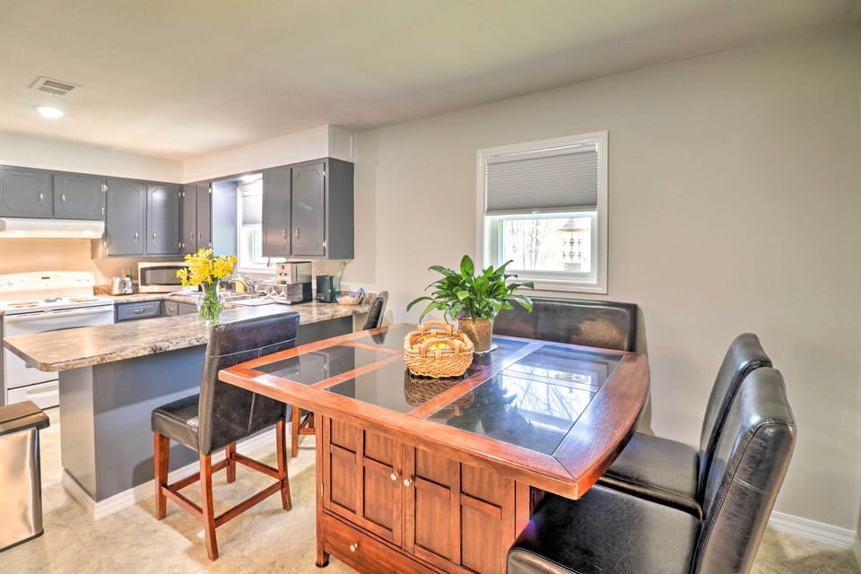 House (2 Bedrooms) | Interior