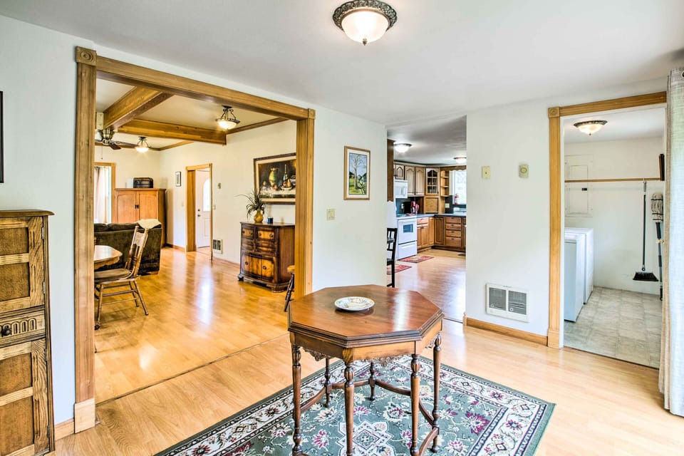 House (3 Bedrooms) | Interior