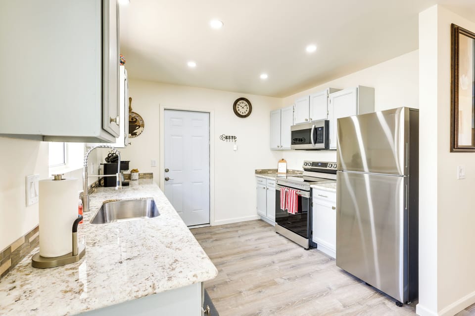 House (3 Bedrooms) | Interior