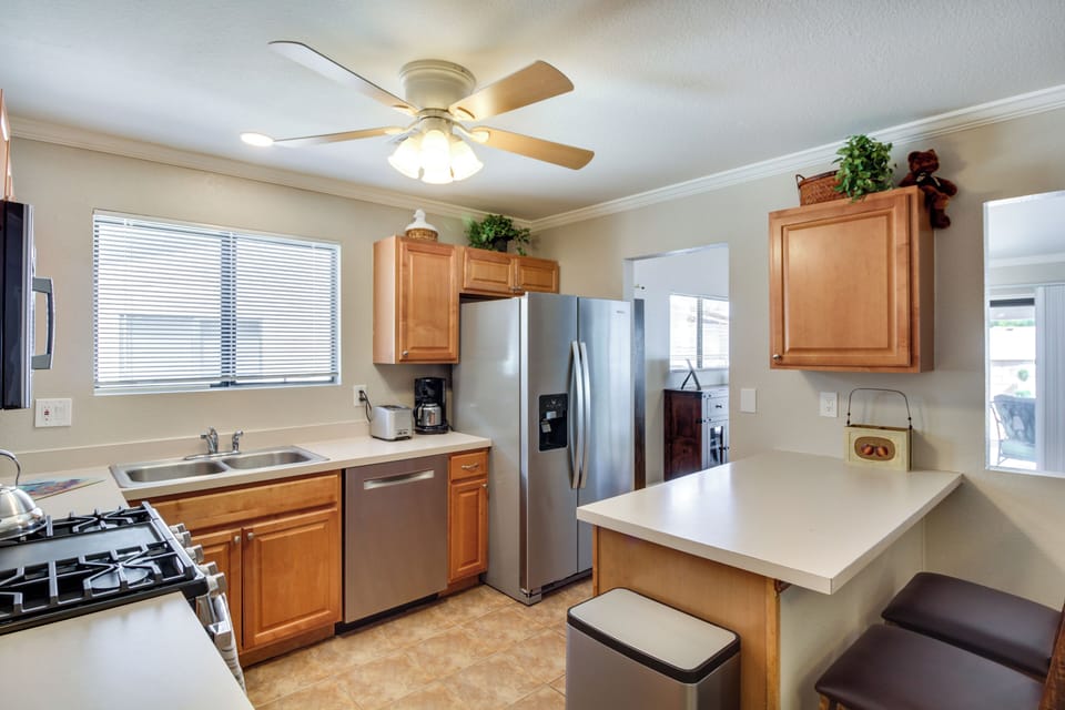 House (3 Bedrooms) | Interior