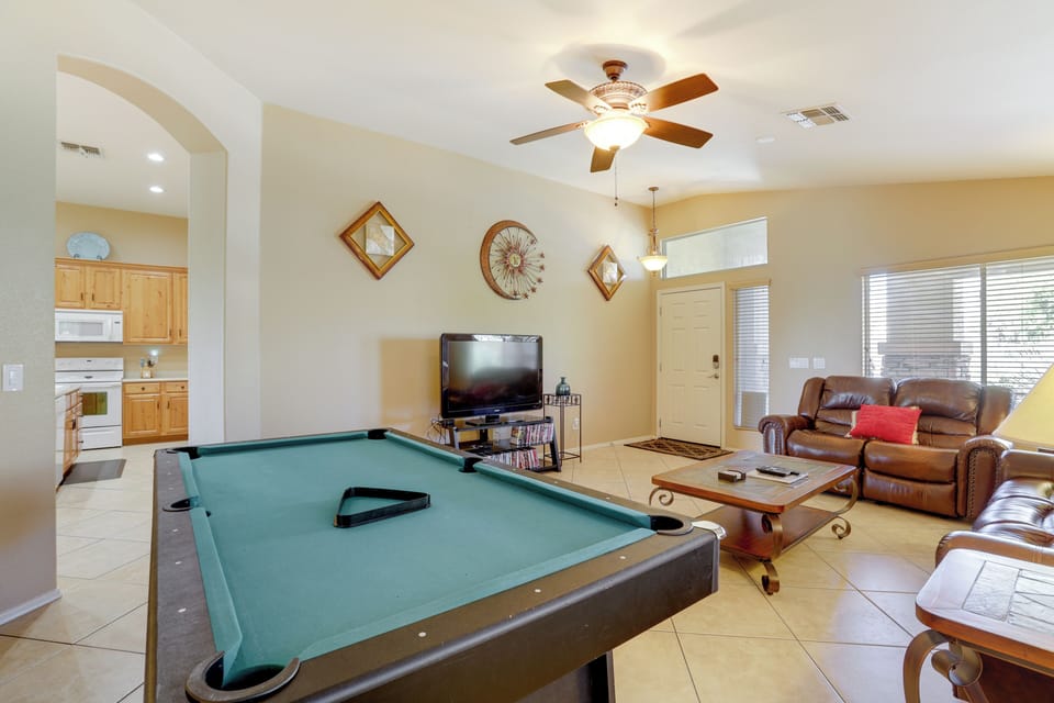 House (3 Bedrooms) | Interior